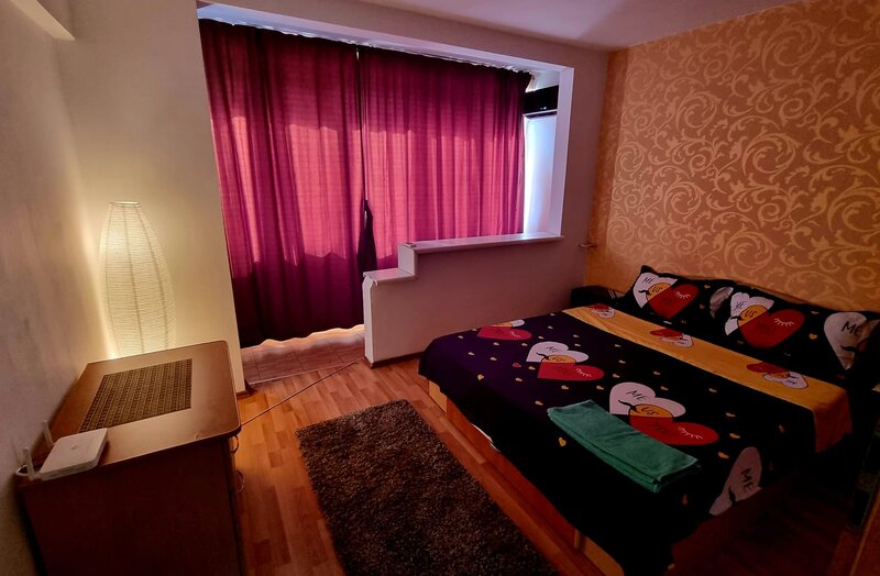 Dimitrie Cantemir, stradal, regim hotelier,